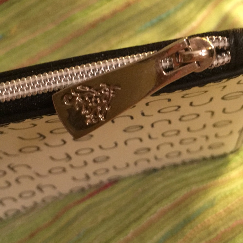 unique zip case - Picture 3 of 9